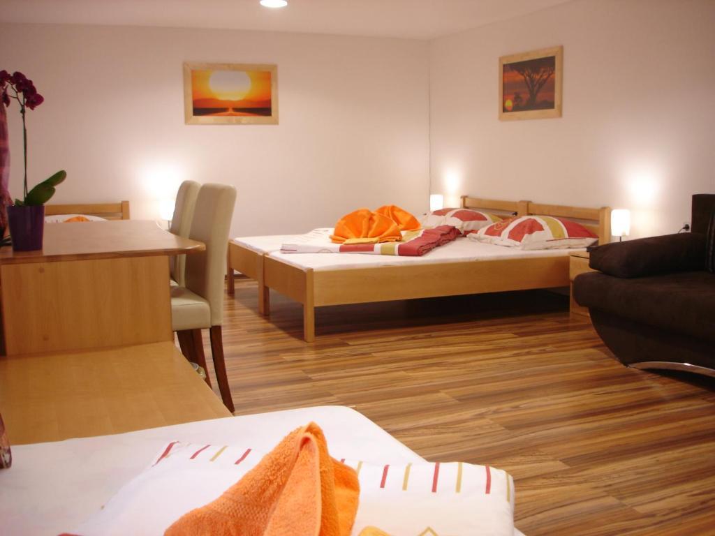 Guest House Cater Lasko Room photo